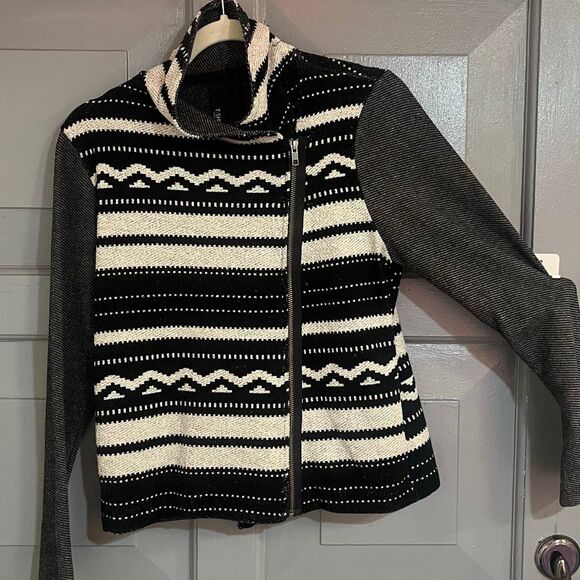 Anthropologie Dolan BlackLetter Aztec Print Asymmetrical Zipper Sweater - Picture 3 of 7